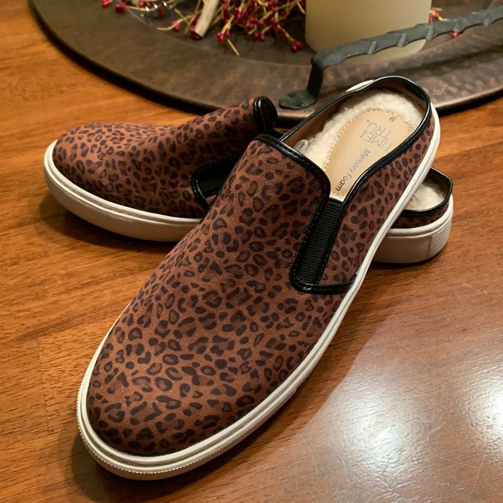 TIME AND TRU LEOPARD ANIMAL PRINT MULE SNEAKER SIZE 9